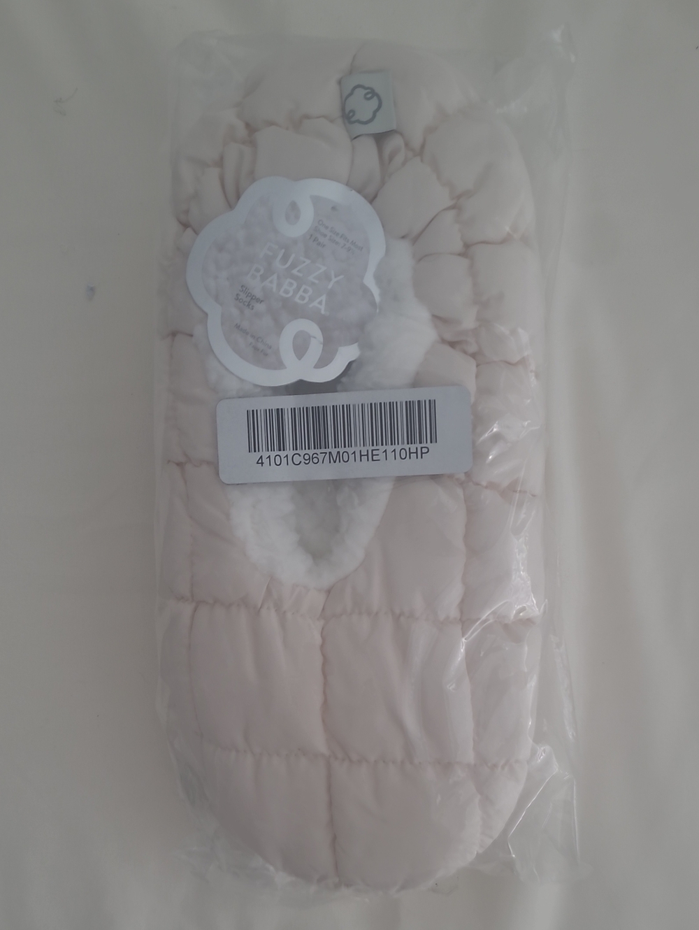 Women's Fuzzy Babba Slippers Size 7-9.5 Cream New With Tags